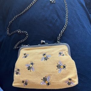 Bumblebee purse